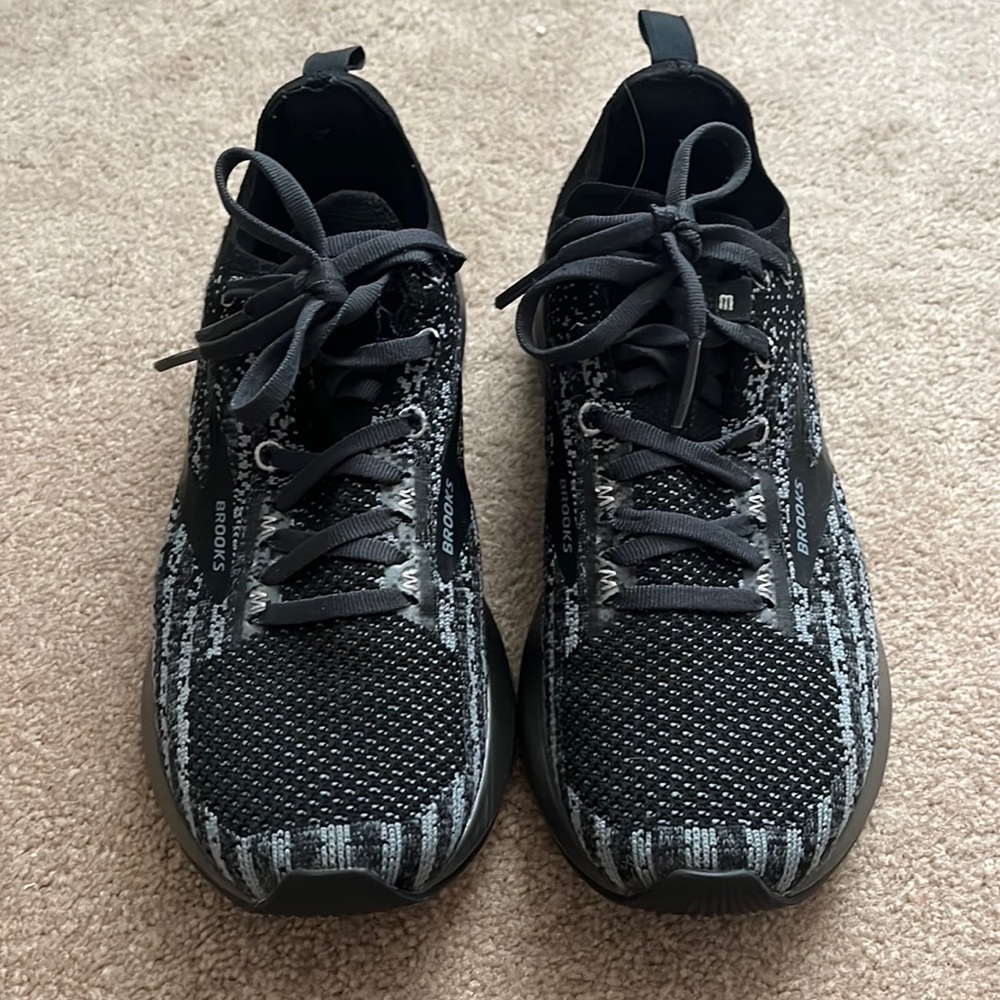 Brooks sneakers